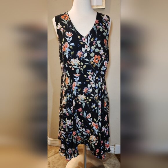Rose & Olive Black Floral Sleeveless Midi Dress V-neck Size Large